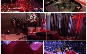 Romeo Nights - Love Rooms - Adults Only