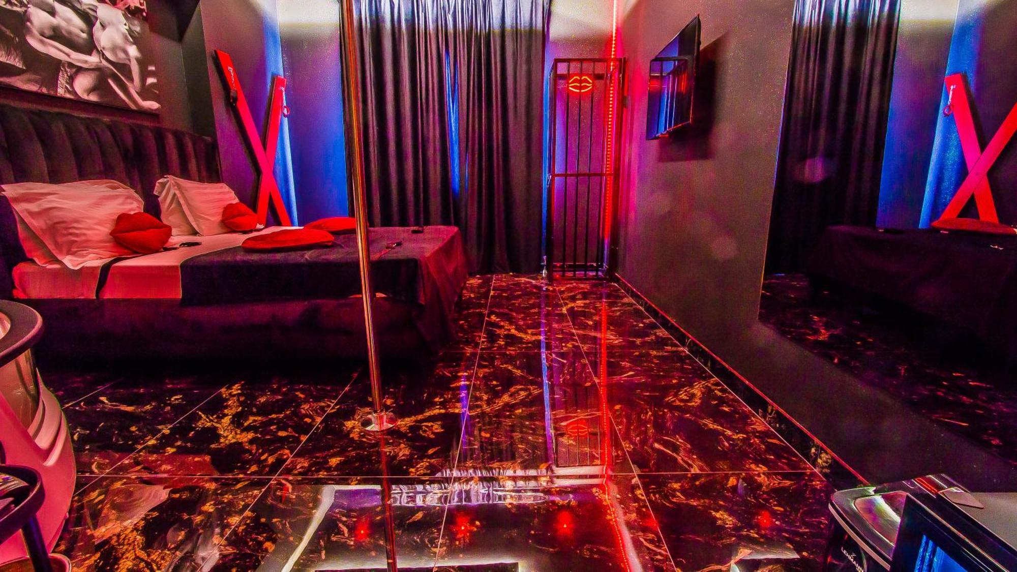 Romeo Nights - Love Rooms - Adults Only Bucharest Exterior photo