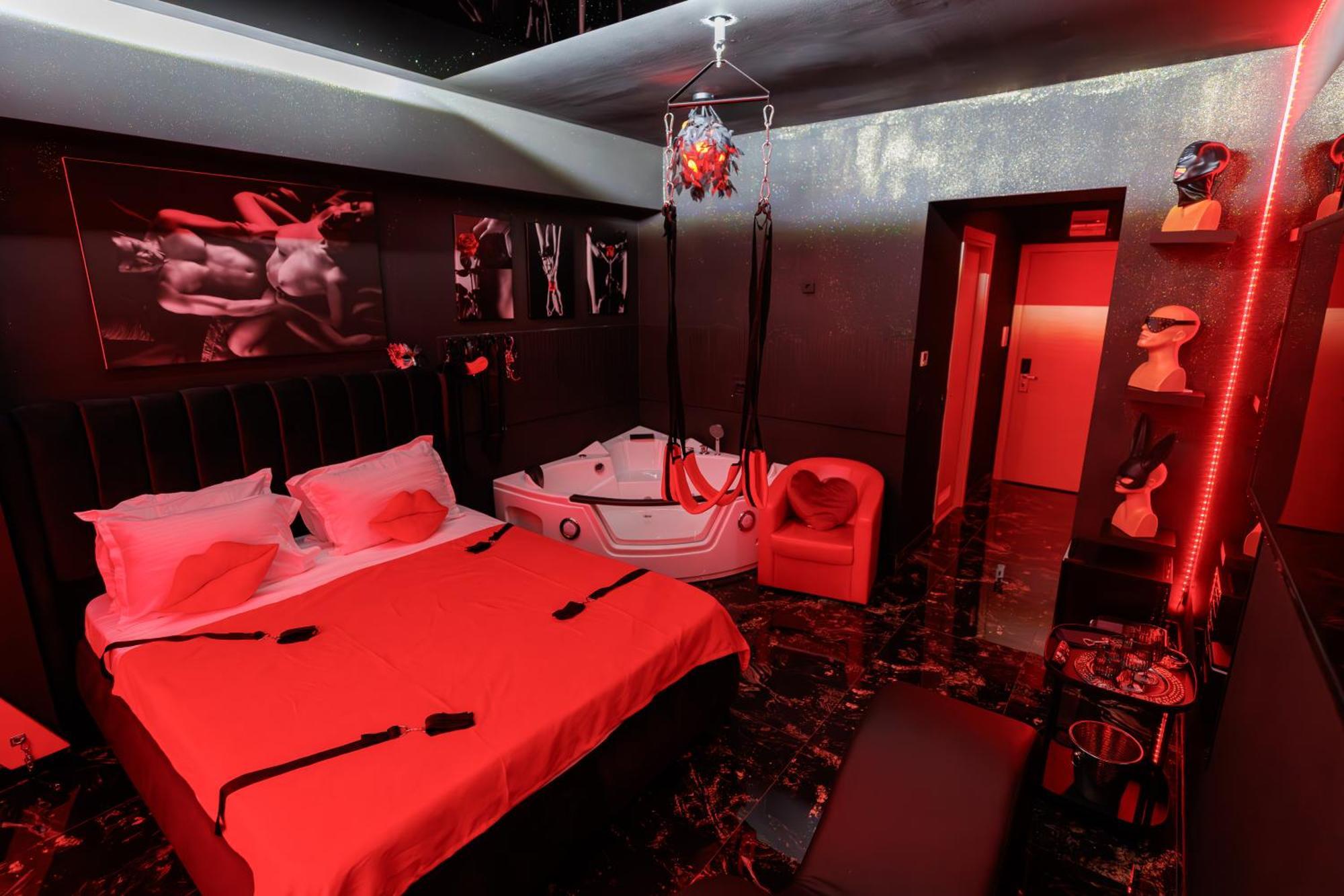 Romeo Nights - Love Rooms - Adults Only Bucharest Exterior photo